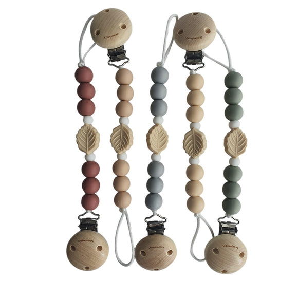 Chewies&more - Silicone Pacifier Teething Clip - Leaf