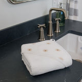 Lulujo -Hooded Towel- Daisies
